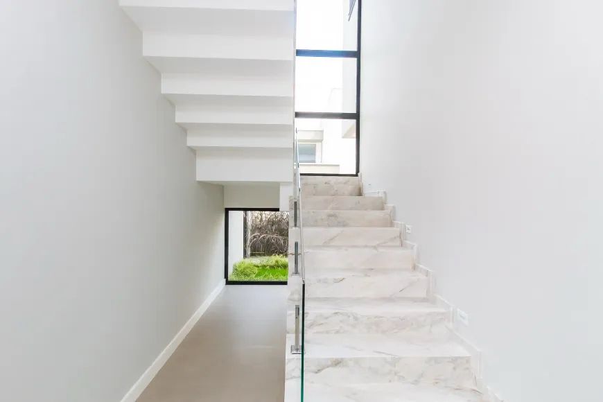 Imagem Casa de Condomínio com 4 Quartos à Venda, 500 m² em Orleans - Curitiba Imagem Casa de Condomínio com 4 Quartos à Venda, 500 m² em Orleans - Curitiba