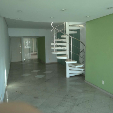 Imagem Cobertura com 3 Quartos à Venda, 279 m² em José Menino - Santos