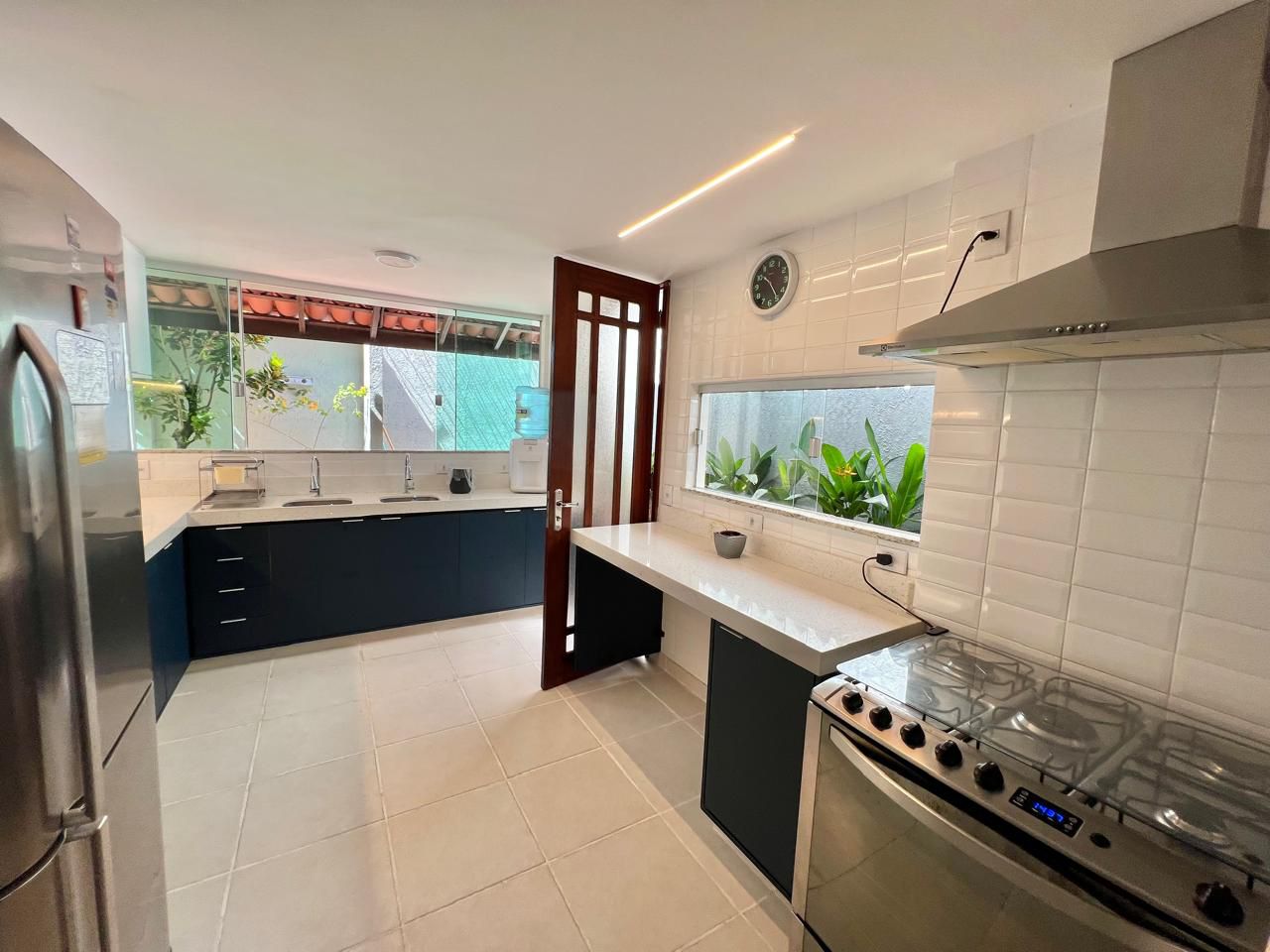 Imagem Casa com 3 Quartos à Venda, 320 m²em Curió-Utinga - Belém