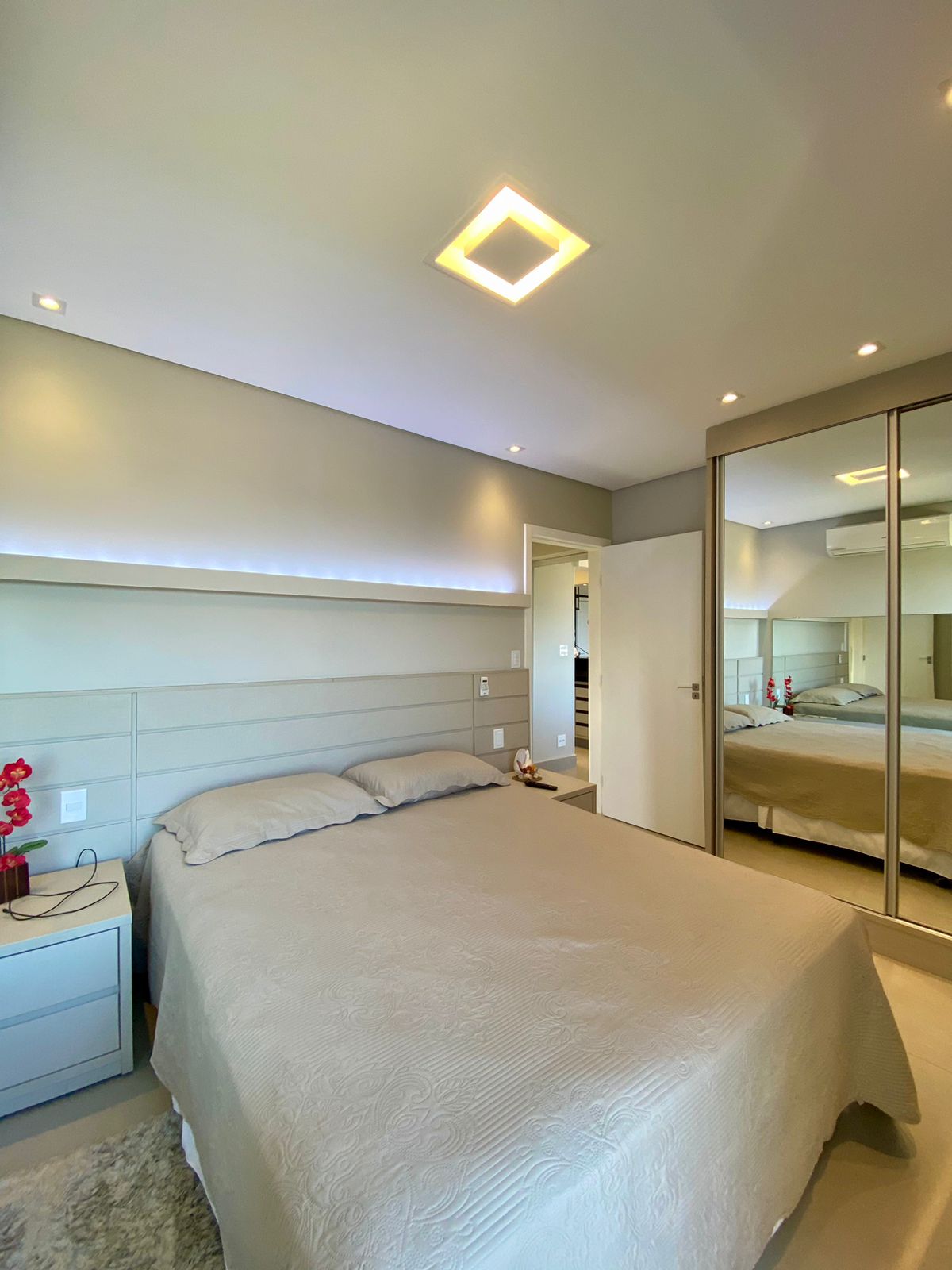 Imagem Cobertura com 3 Quartos à Venda, 132 m²em Massaguaçu - Caraguatatuba