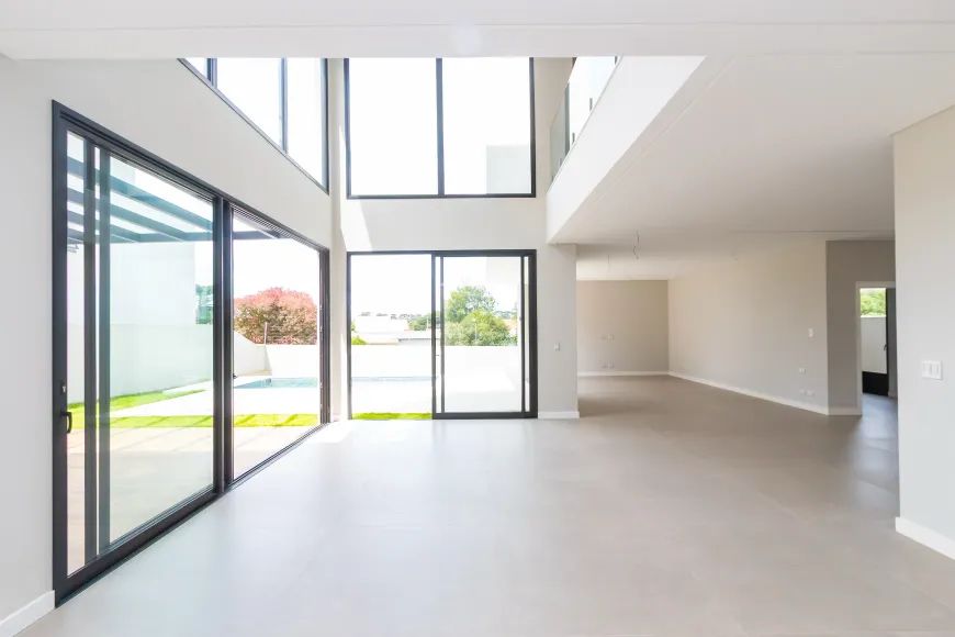 Imagem Casa de Condomínio com 4 Quartos à Venda, 500 m² em Orleans - Curitiba Imagem Casa de Condomínio com 4 Quartos à Venda, 500 m² em Orleans - Curitiba
