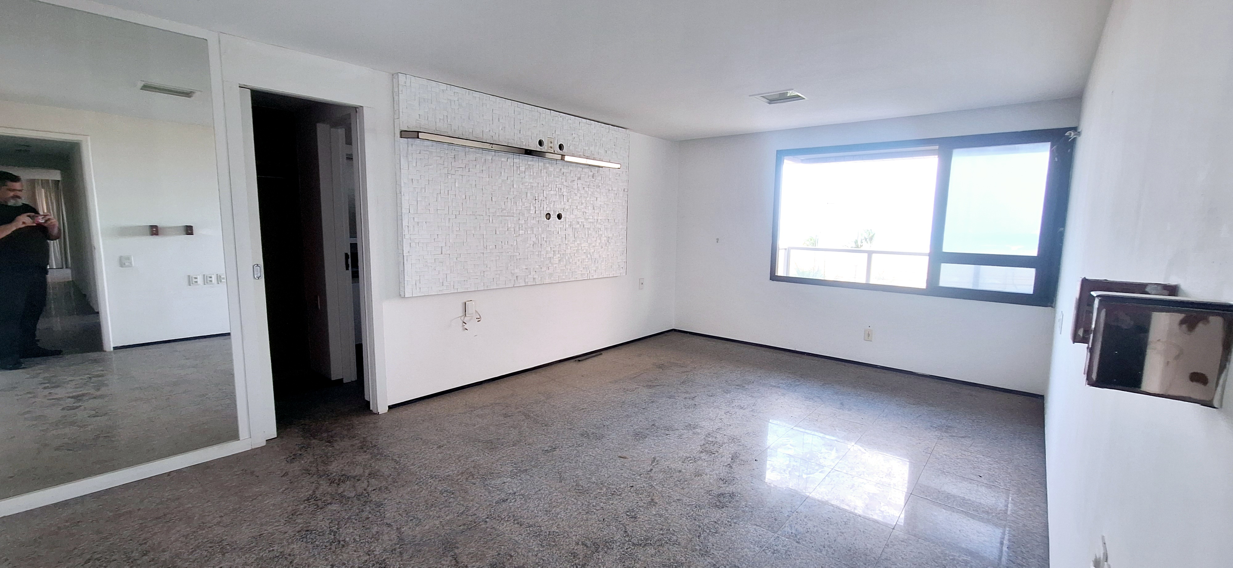 Imagem Apartamento com 4 Quartos à Venda, 225 m²em Meireles - Fortaleza