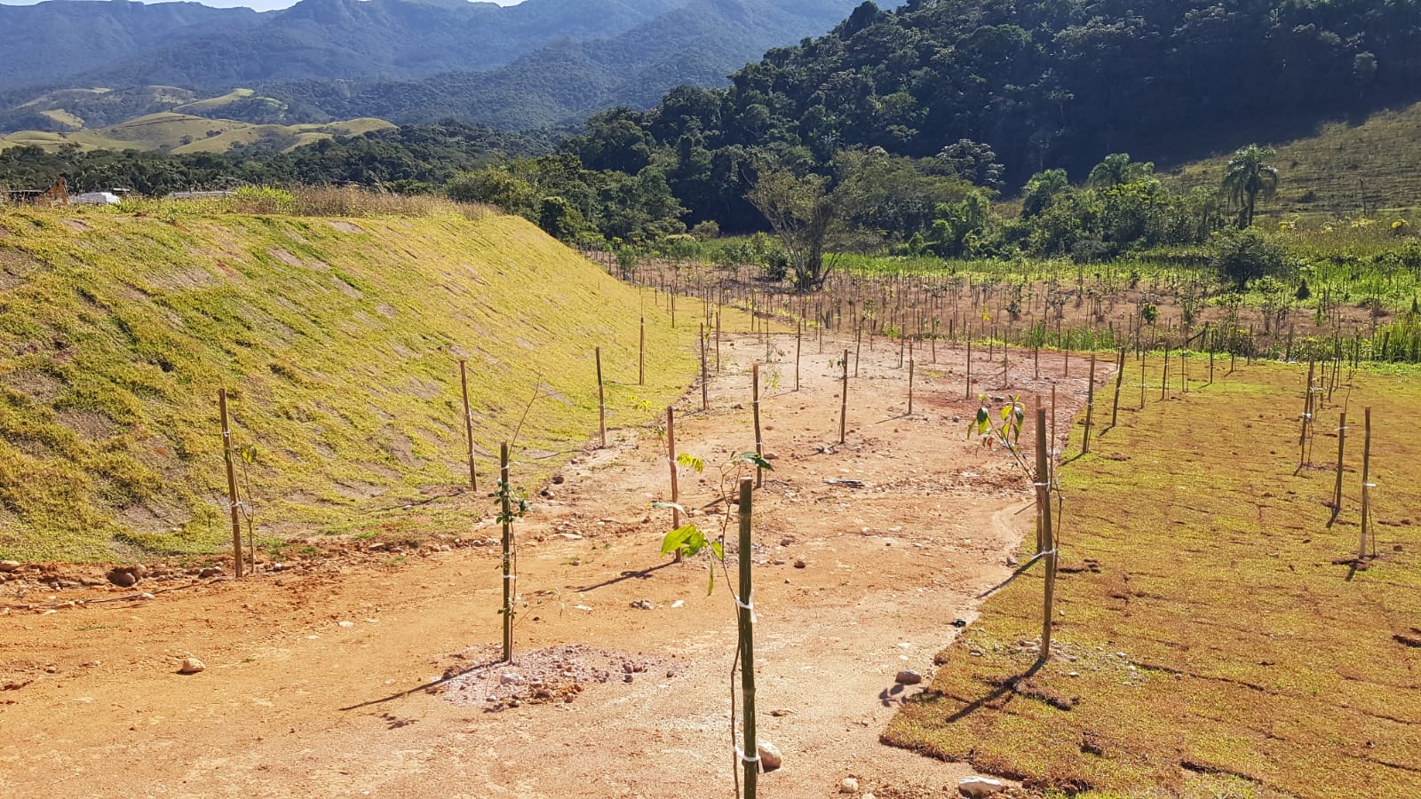 Imagem Terreno à Venda ou Temporada, 450 m²em São Francisco Xavier - São José dos Campos Imagem Terreno à Venda ou Temporada, 450 m²em São Francisco Xavier - São José dos Campos