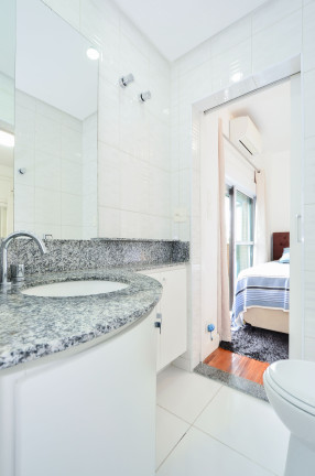 Imagem Apartamento com 3 Quartos à Venda, 230 m² em Pacaembu - São Paulo