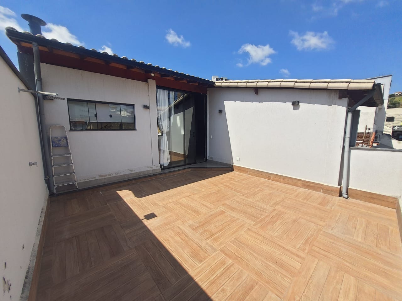 Imagem Casa com 4 Quartos à Venda, 300 m² em São Pedro - Juiz de Fora Imagem Casa com 4 Quartos à Venda, 300 m² em São Pedro - Juiz de Fora