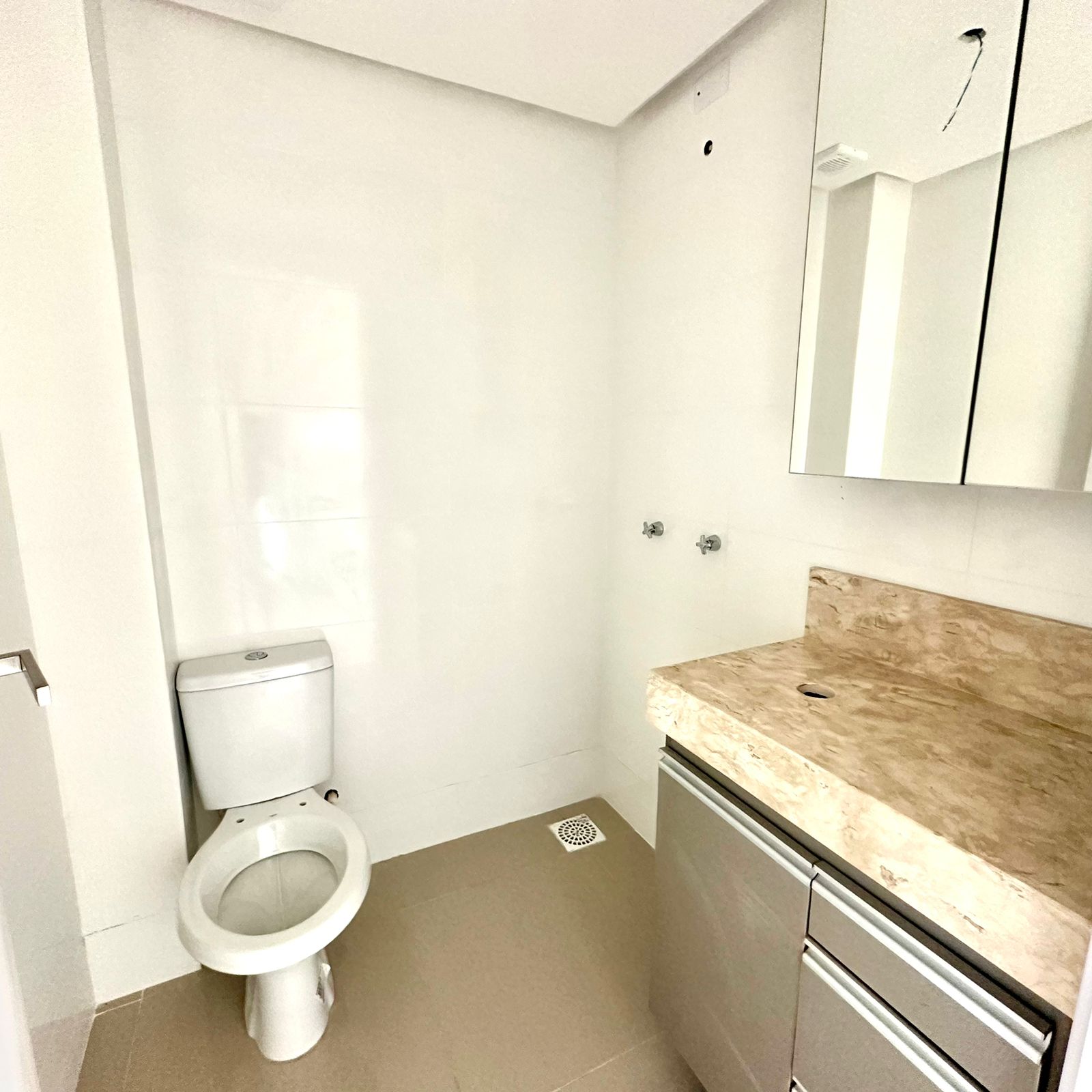 Imagem Apartamento com 2 Quartos à Venda, 53 m²em Centro - Tramandaí