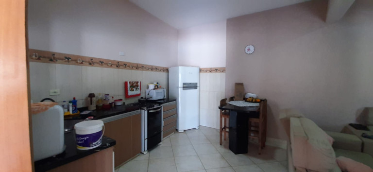 Imagem Sobrado com 3 Quartos à Venda, 300 m² em Parque Balneário Maria Helena - Caraguatatuba Imagem Sobrado com 3 Quartos à Venda, 300 m² em Parque Balneário Maria Helena - Caraguatatuba