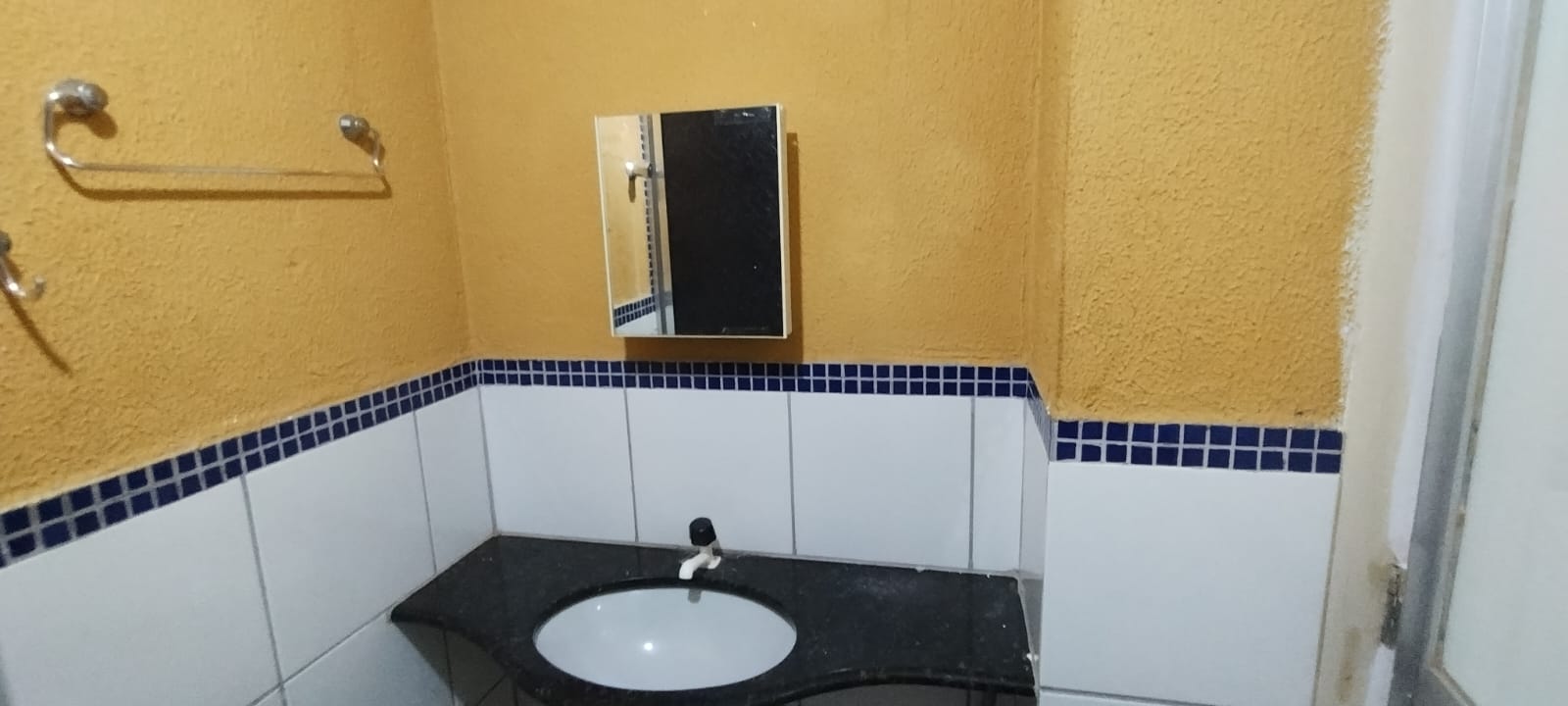 Imagem Apartamento com 1 Quarto para Alugar, 50 m² em  - 