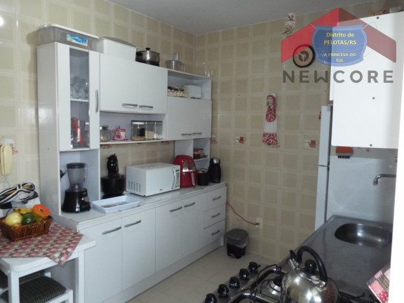 Imagem Apartamento com 3 Quartos à Venda,  em Centro - Pelotas