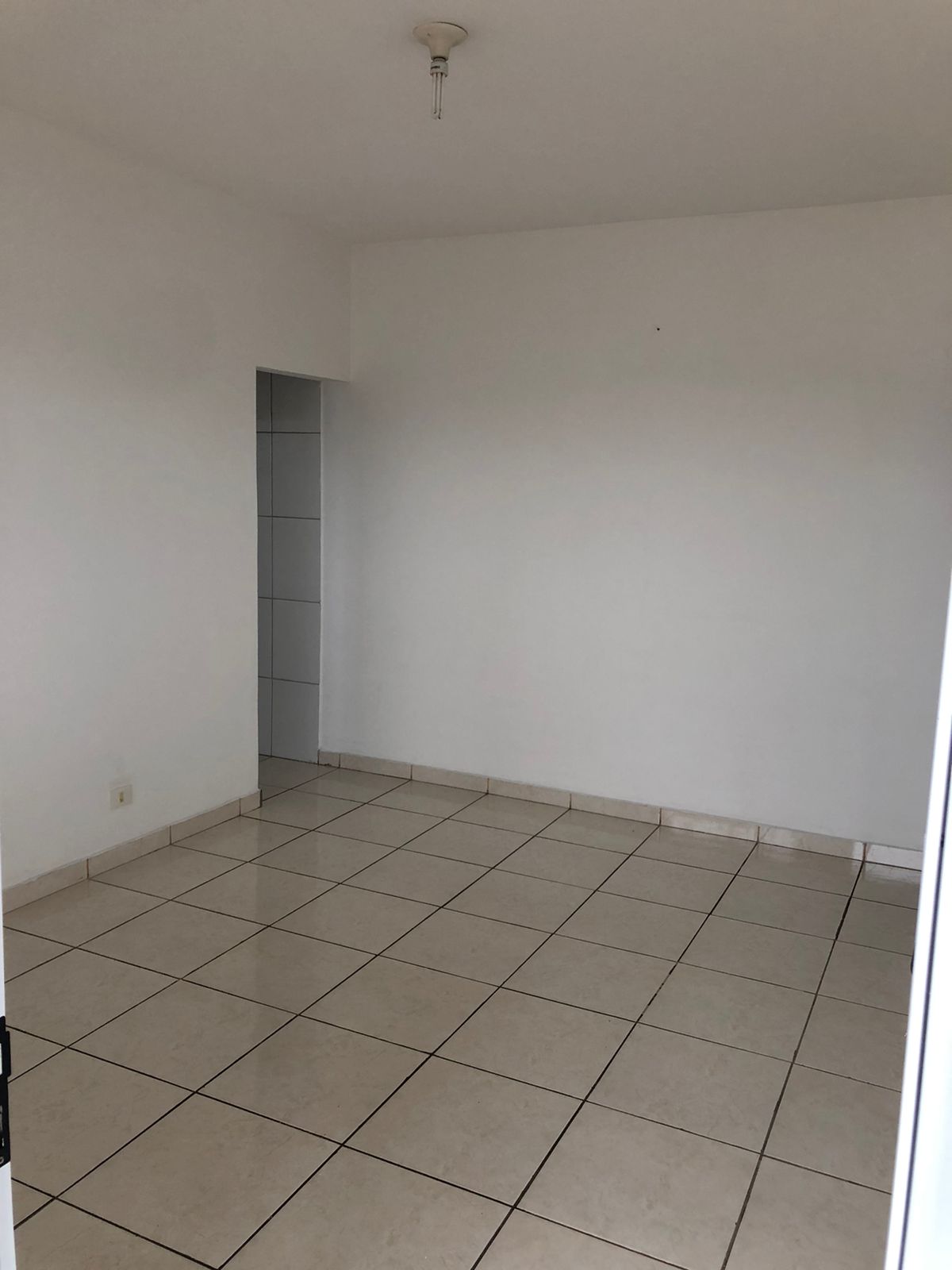 Imagem Casa com 1 Quarto para Alugar, 48 m² em Vila Menck - Osasco