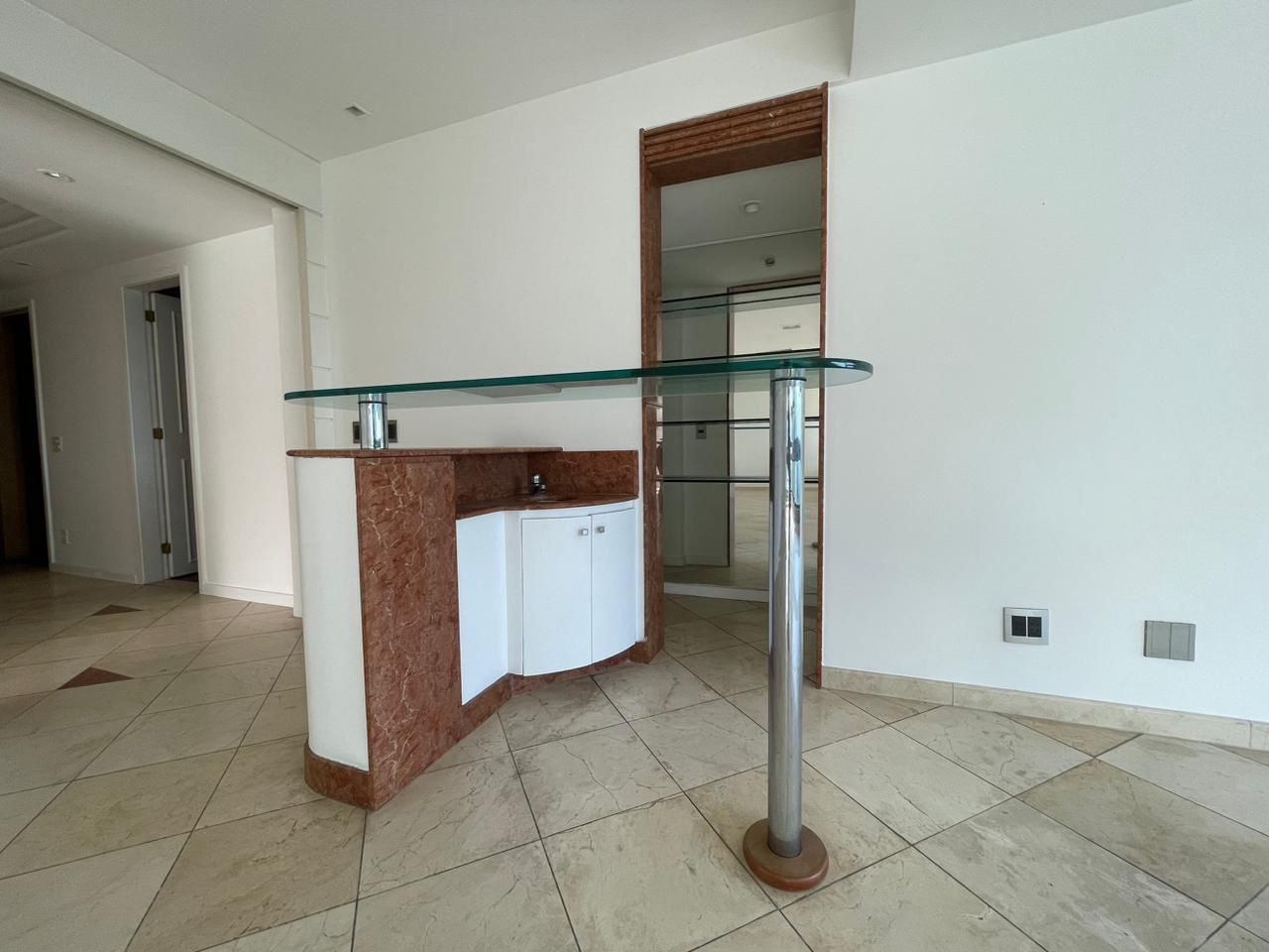Imagem Apartamento com 3 Quartos à Venda, 220 m²em Barra da Tijuca - Rio de Janeiro Imagem Apartamento com 3 Quartos à Venda, 220 m²em Barra da Tijuca - Rio de Janeiro