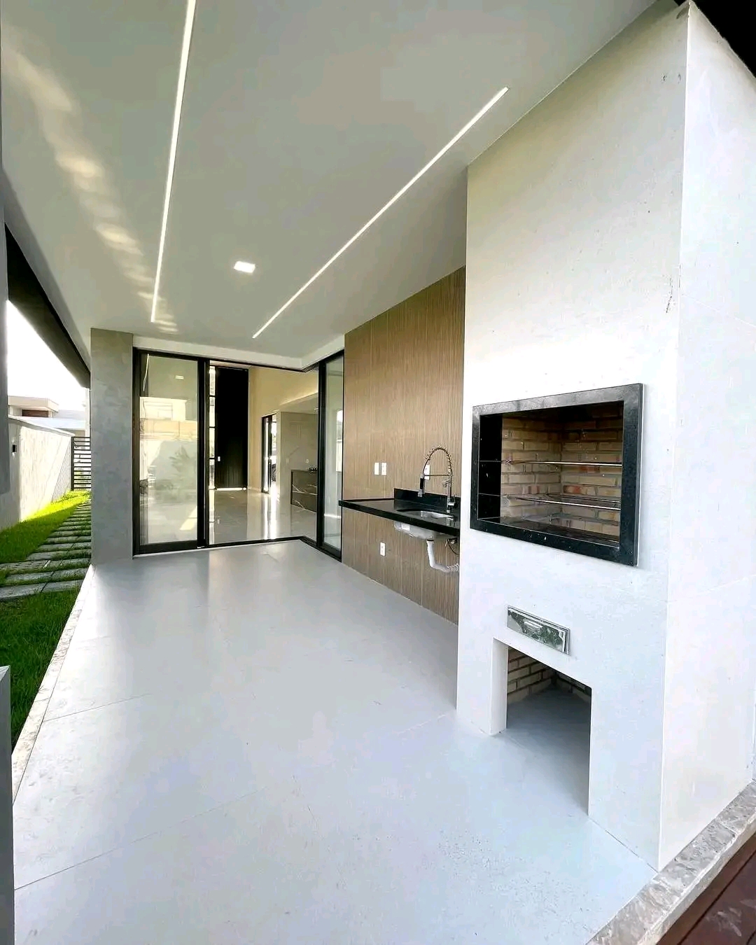 Imagem Casa de Condomínio com 3 Quartos à Venda, 169 m²em Cidade Alphaville - Eusébio Imagem Casa de Condomínio com 3 Quartos à Venda, 169 m²em Cidade Alphaville - Eusébio