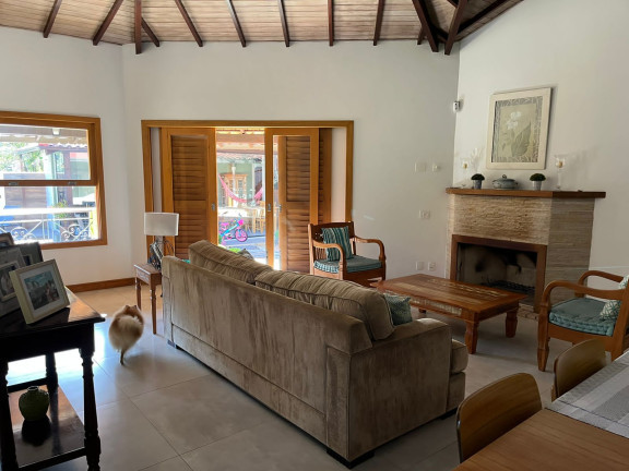 Imagem Casa de Condomínio com 4 Quartos à Venda, 350 m² em Bom Retiro - Teresópolis