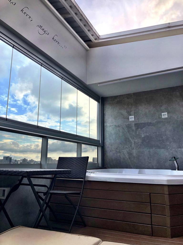 Imagem Cobertura com 2 Quartos à Venda, 142 m²em Vila Olímpia - São Paulo Imagem Cobertura com 2 Quartos à Venda, 142 m²em Vila Olímpia - São Paulo
