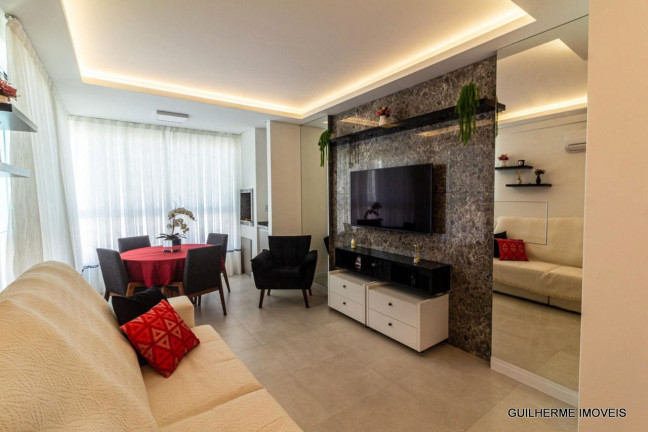 Imagem Apartamento com 3 Quartos à Venda, 90 m² em Meia Praia - Itapema