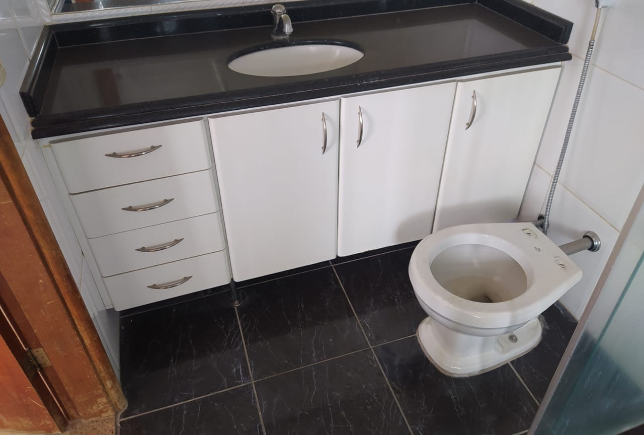 Imagem Casa de Condomínio com 3 Quartos à Venda, 200 m²em Jardim Ana Lúcia - Goiânia Imagem Casa de Condomínio com 3 Quartos à Venda, 200 m²em Jardim Ana Lúcia - Goiânia