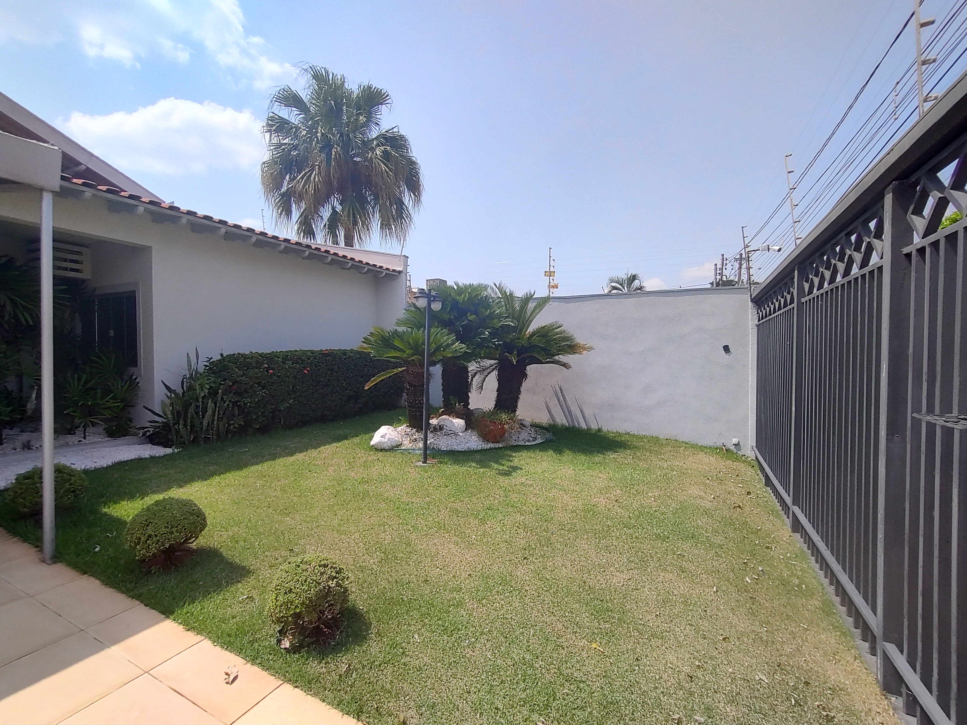 Imagem Casa com 3 Quartos à Venda, 204 m²em Jardim São Bento - Campo Grande Imagem Casa com 3 Quartos à Venda, 204 m²em Jardim São Bento - Campo Grande