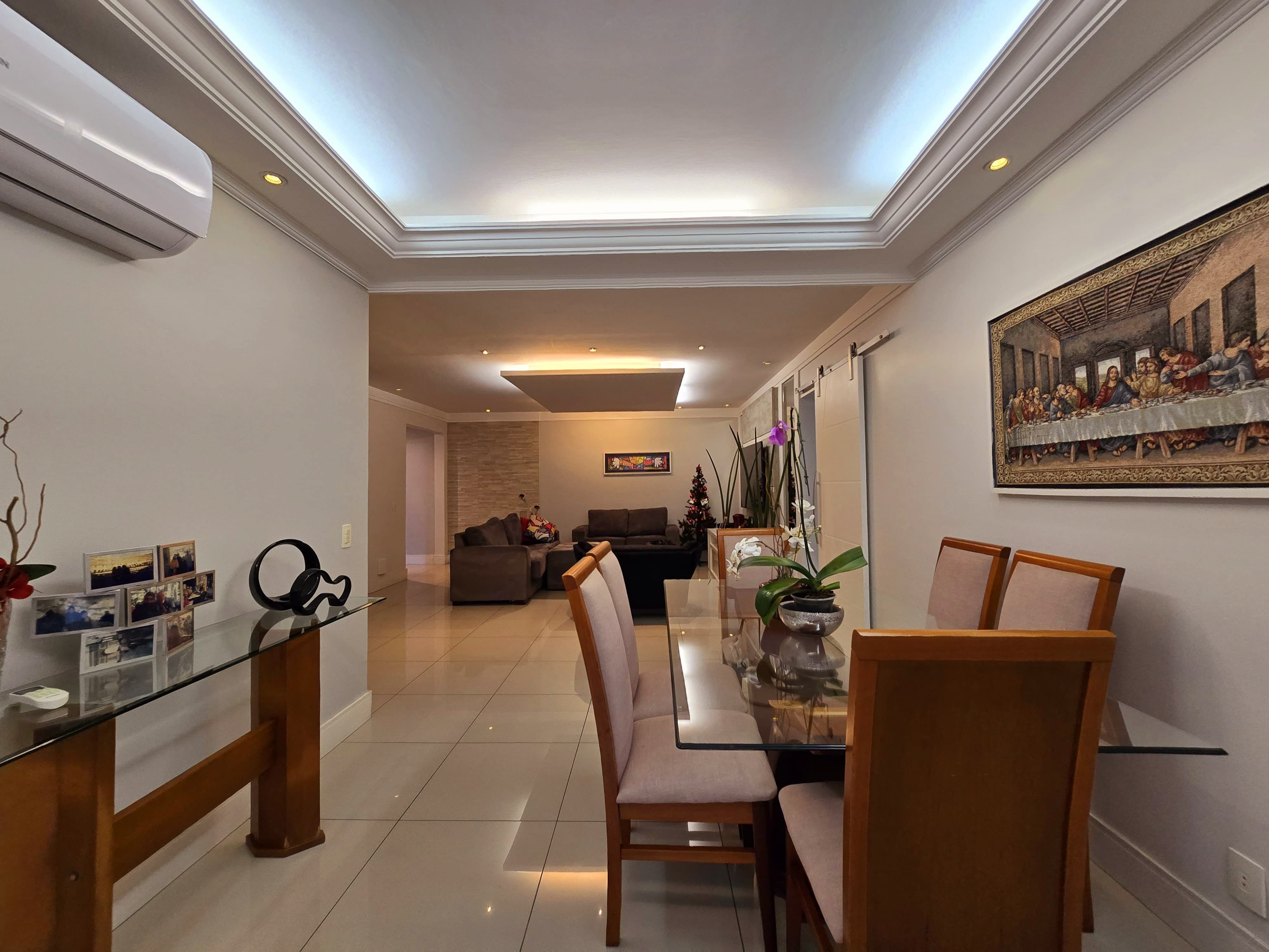 Imagem Apartamento com 3 Quartos à Venda, 154 m² em José Menino - Santos