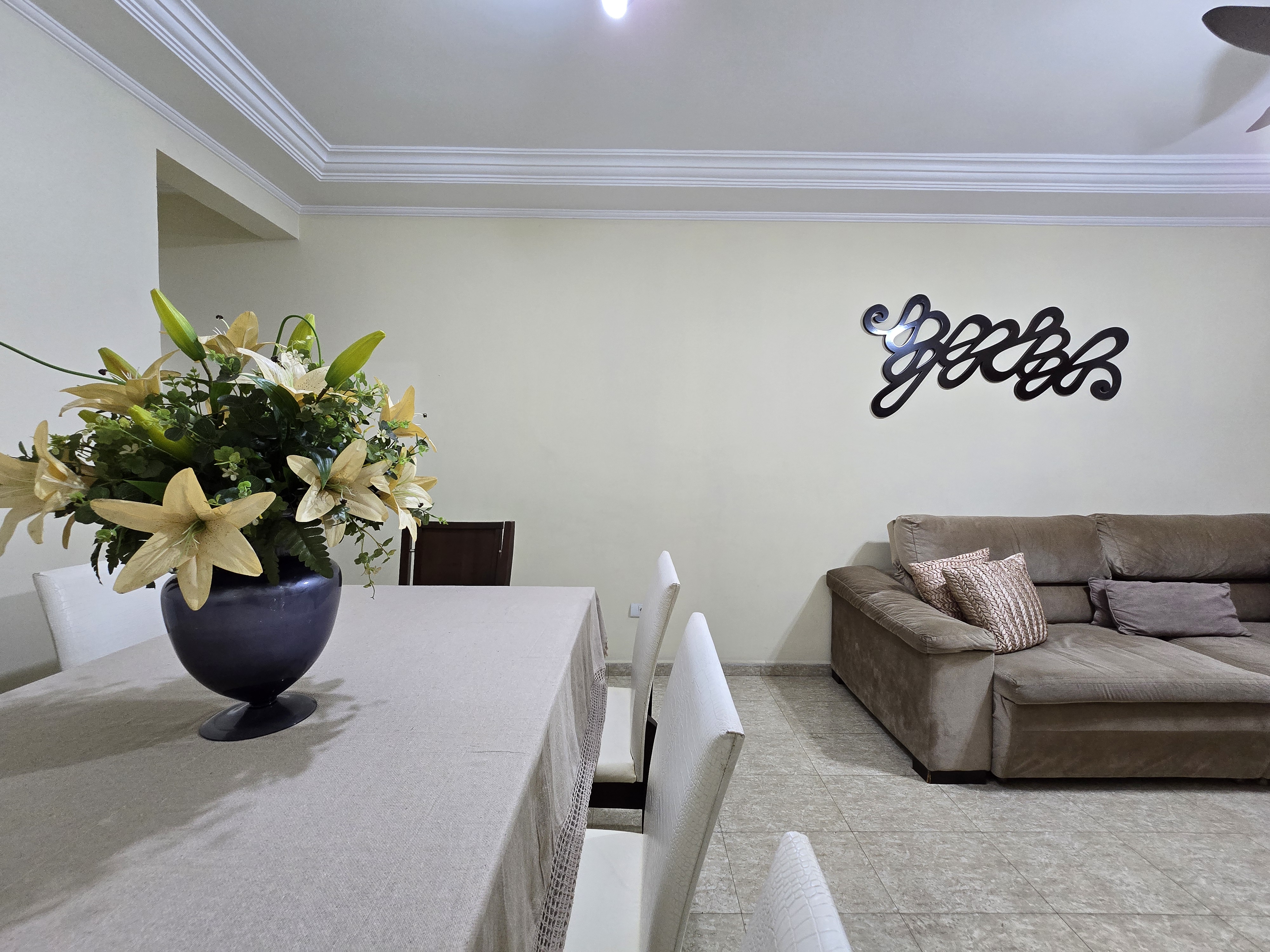 Imagem Casa com 3 Quartos à Venda, 110 m²em Boqueirão - Santos