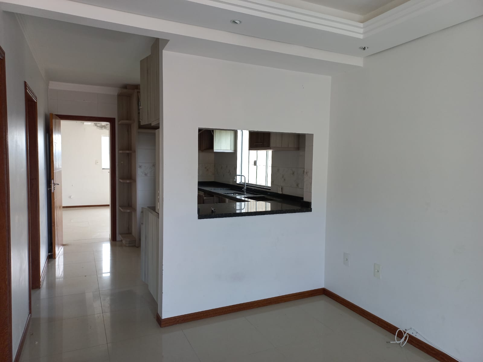 Imagem Sobrado com 4 Quartos à Venda, 250 m²em Fundos - Biguaçu