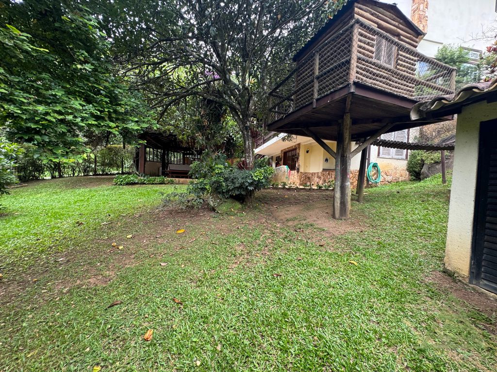 Imagem Casa de Condomínio com 4 Quartos à Venda, 273 m² em Cuiabá - Petrópolis Imagem Casa de Condomínio com 4 Quartos à Venda, 273 m² em Cuiabá - Petrópolis
