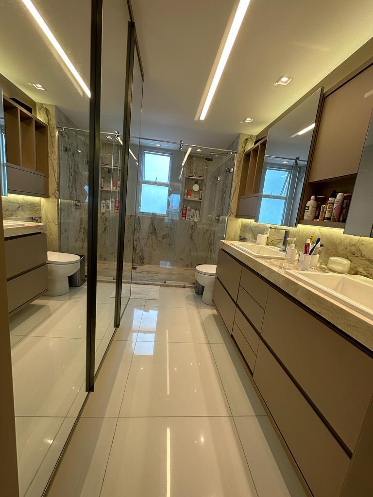 Imagem Apartamento com 3 Quartos à Venda, 230 m²em Cocó - Fortaleza