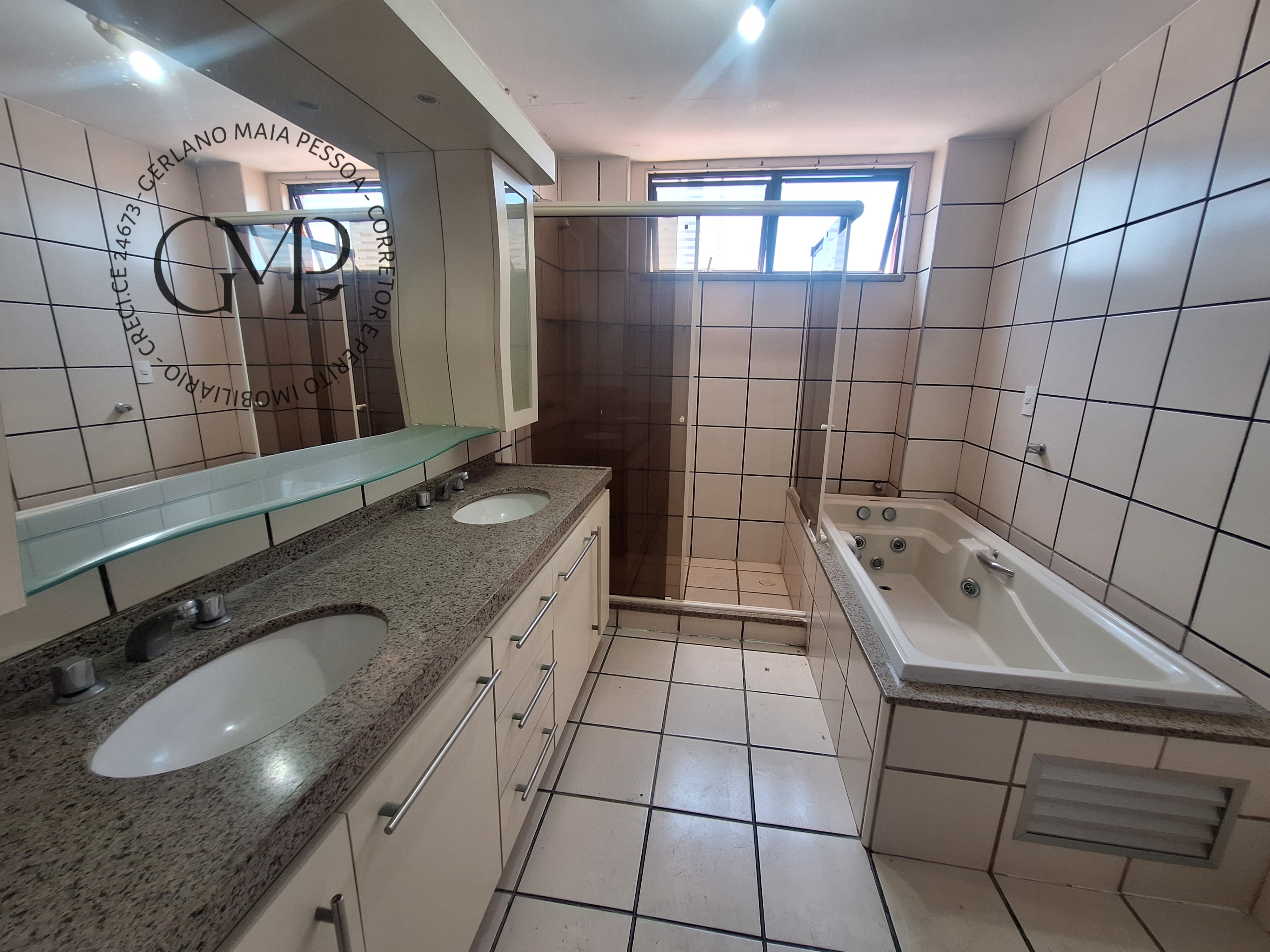 Imagem Apartamento com 4 Quartos à Venda, 223 m²em Aldeota - Fortaleza
