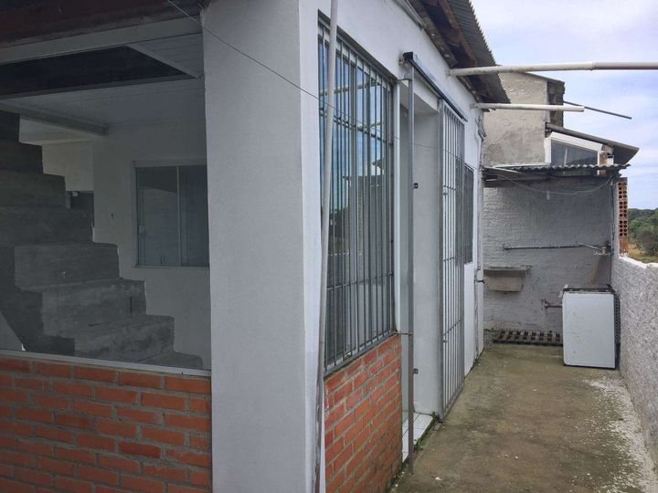 Imagem Casa com 1 Quarto à Venda, 35 m² em São João Do Rio Vermelho - Florianópolis Imagem Casa com 1 Quarto à Venda, 35 m² em São João Do Rio Vermelho - Florianópolis