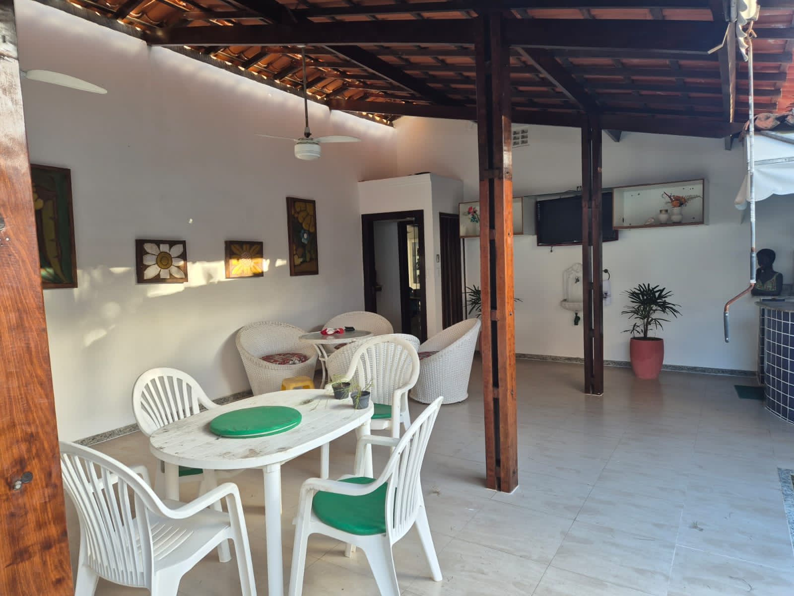 Imagem Casa com 4 Quartos à Venda, 600 m²em Centro - Lauro de Freitas Imagem Casa com 4 Quartos à Venda, 600 m²em Centro - Lauro de Freitas