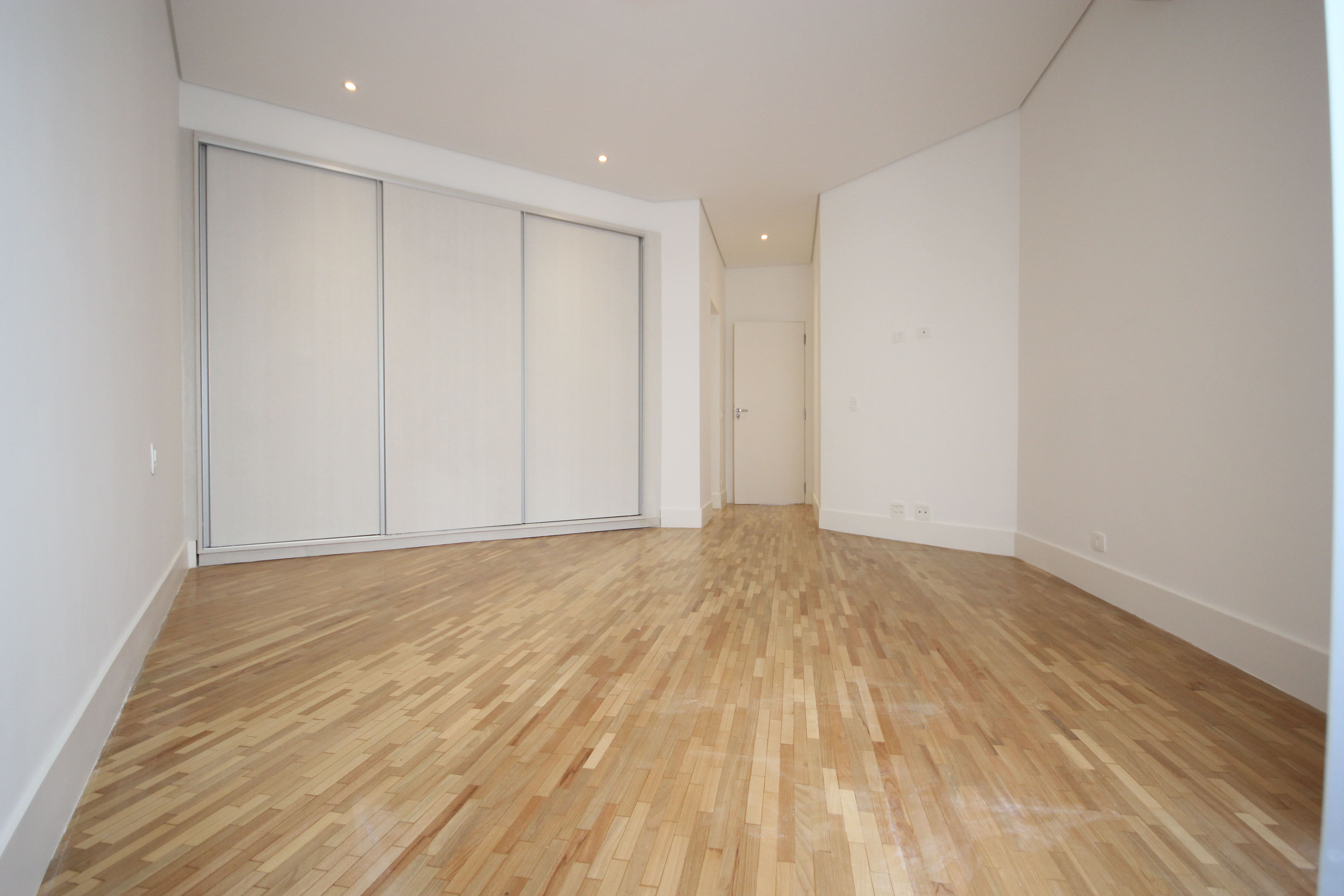 Imagem Apartamento com 3 Quartos à Venda, 245 m²em Vila Uberabinha - São Paulo