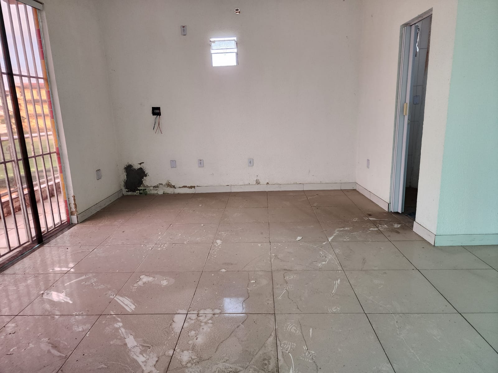 Imagem Imóvel Comercial à Venda, 650 m²em Centro - Simões Filho Imagem Imóvel Comercial à Venda, 650 m²em Centro - Simões Filho