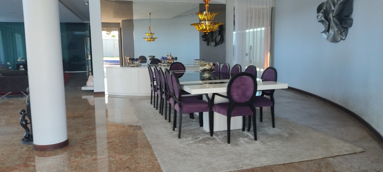 Imagem Sobrado com 5 Quartos à Venda, 999 m² em De Lourdes - Fortaleza Imagem Sobrado com 5 Quartos à Venda, 999 m² em De Lourdes - Fortaleza
