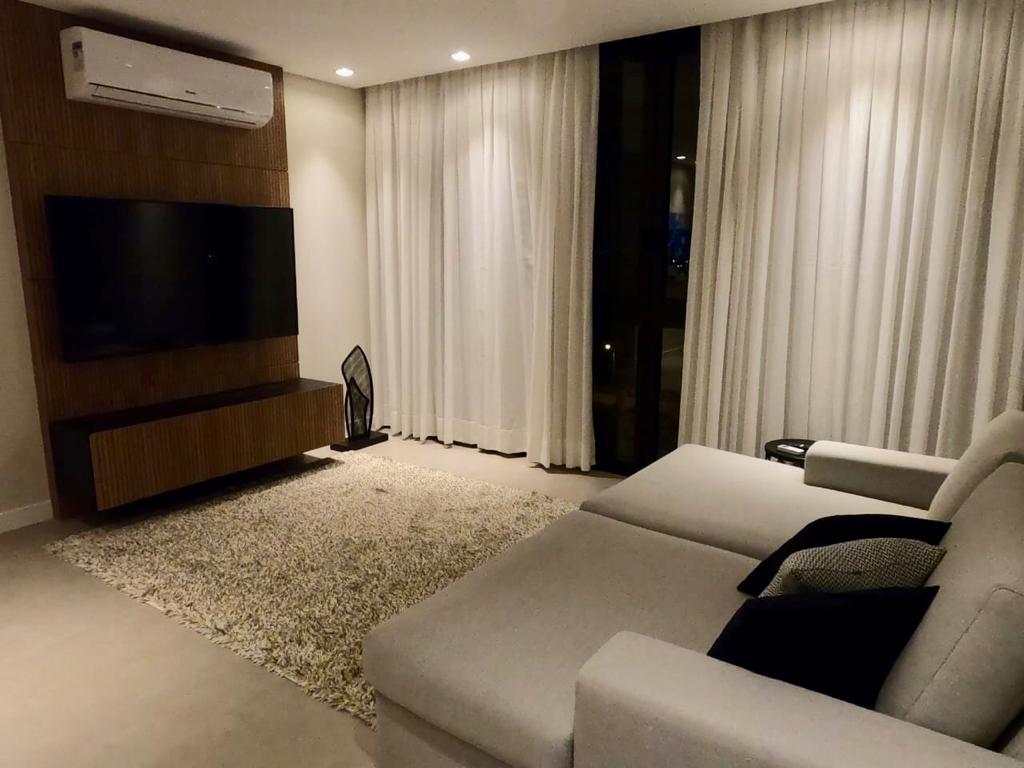 Imagem Apartamento com 4 Quartos à Venda, 220 m² em Jurerê Internacional - Florianópolis