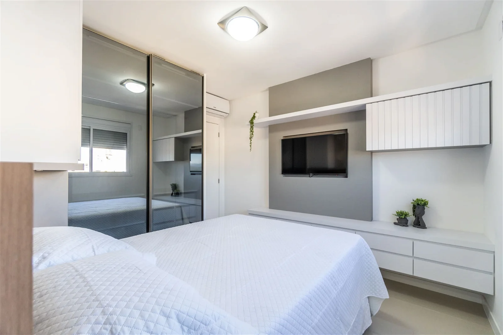 Imagem Apartamento com 4 Quartos à Venda, 150 m²em Centro - Balneário Camboriú