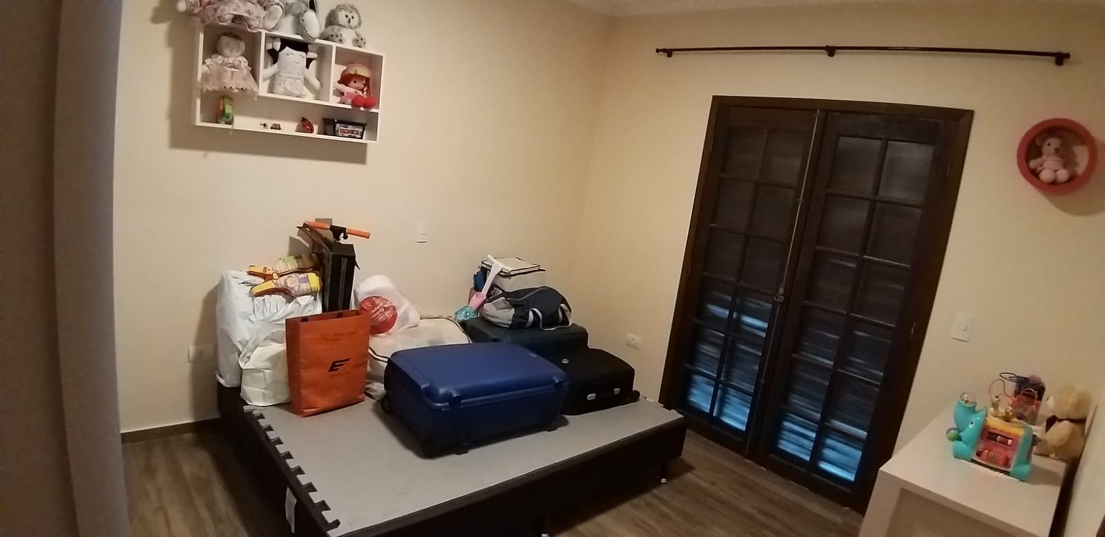Imagem Casa com 3 Quartos à Venda, 159 m² em Laranjeiras - Caieiras Imagem Casa com 3 Quartos à Venda, 159 m² em Laranjeiras - Caieiras