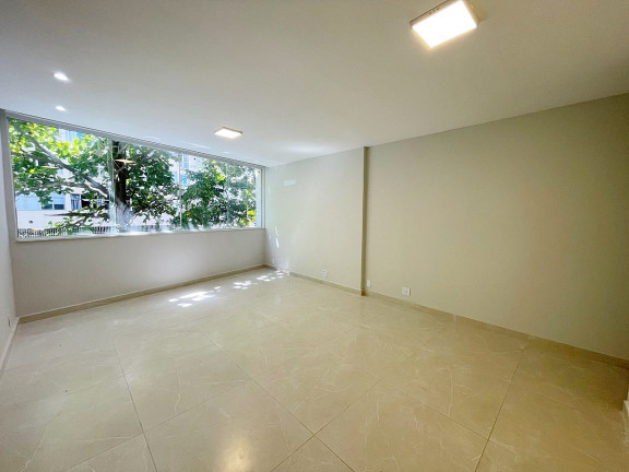 Imagem Apartamento com 2 Quartos à Venda,  em Copacabana - Rio de Janeiro