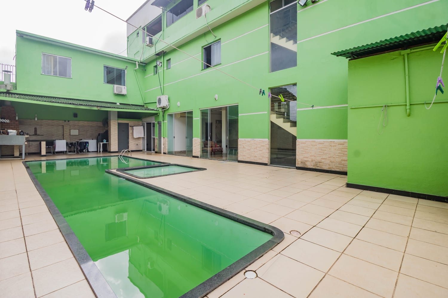Imagem Casa de Condomínio com 7 Quartos à Venda, 650 m²em Curió-Utinga - Belém