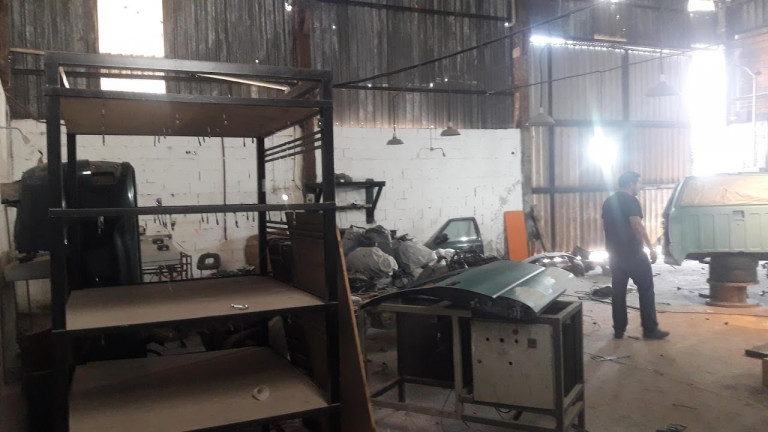 Imagem Galpão para Alugar, 200 m² em Jardim Guarará - Santo André