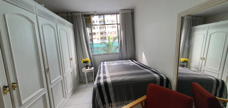 Imagem Apartamento com 2 Quartos à Venda, 70 m² em Icaraí - Niterói