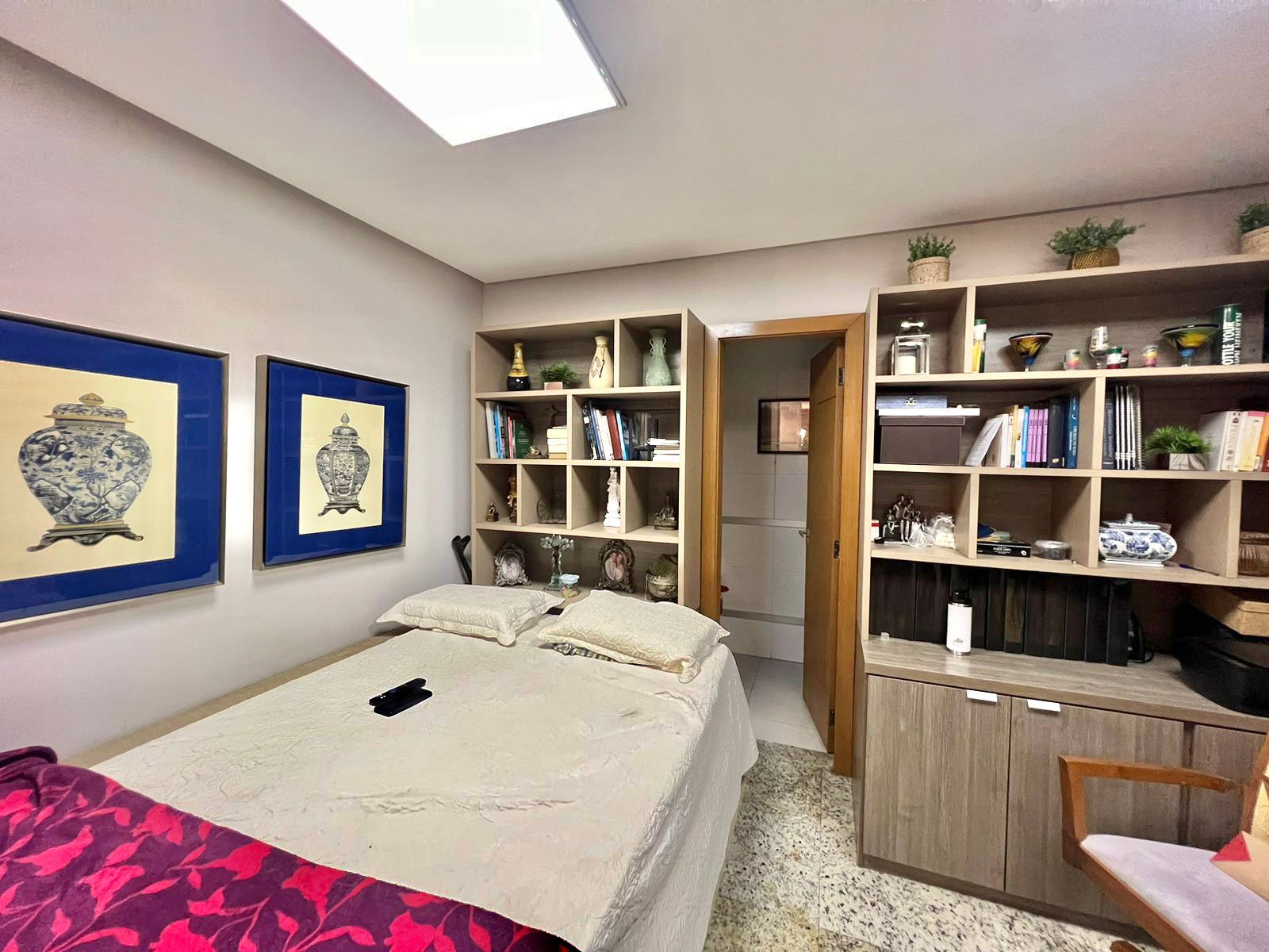 Imagem Apartamento com 4 Quartos à Venda, 197 m²em Umarizal - Belém
