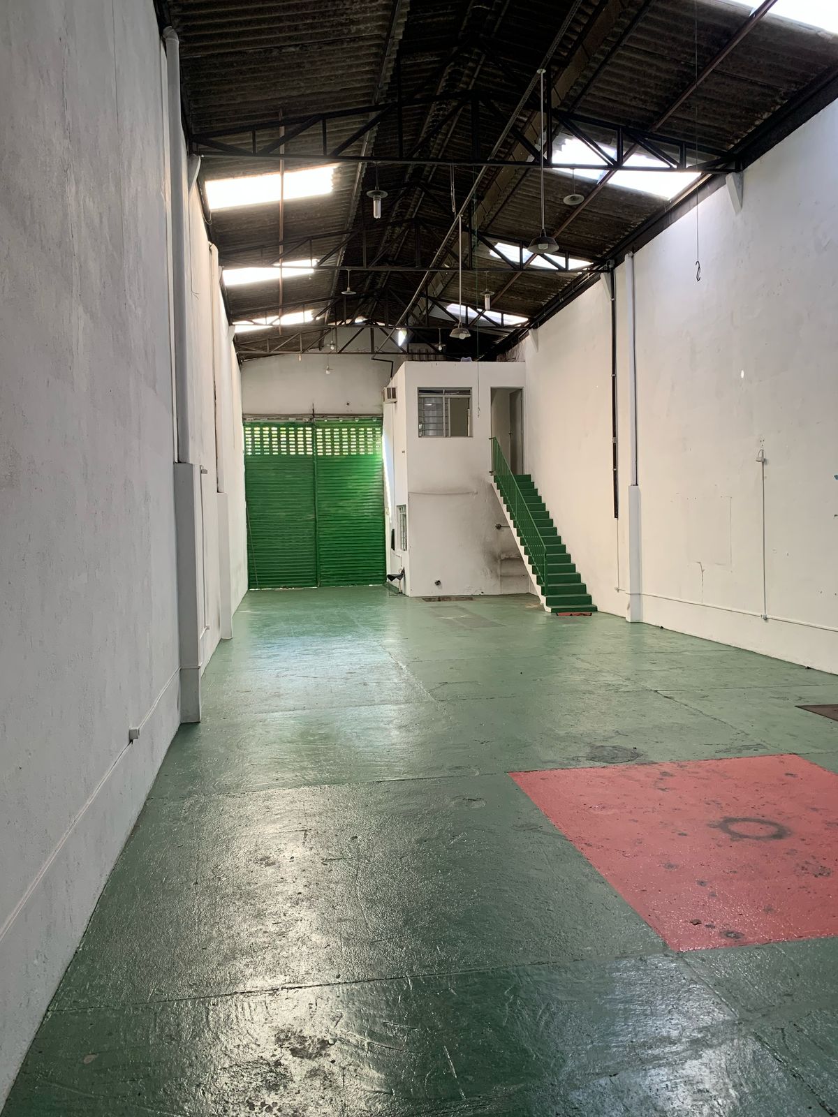 Imagem Galpão à Venda ou Locação, 241 m² em Vila Anastácio - São Paulo Imagem Galpão à Venda ou Locação, 241 m² em Vila Anastácio - São Paulo