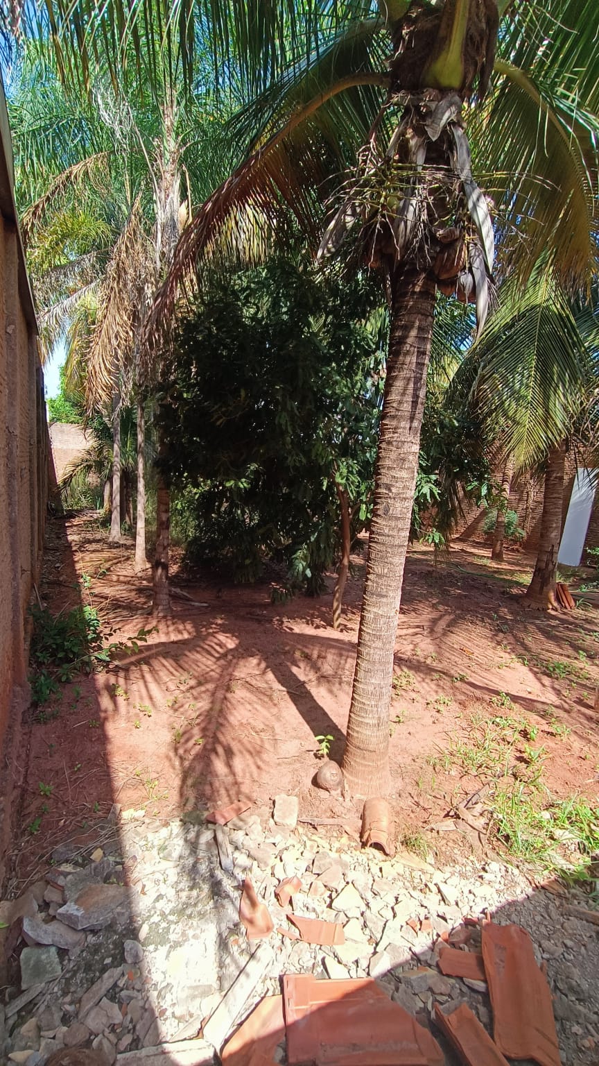 Imagem Casa com 2 Quartos à Venda, 263 m² em Santos Dumont - Três Lagoas