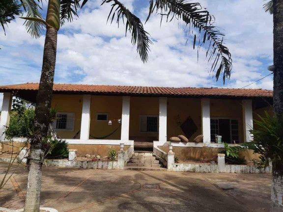 Imagem Chácara com 3 Quartos à Venda, 180 m² em Centro - Itirapina