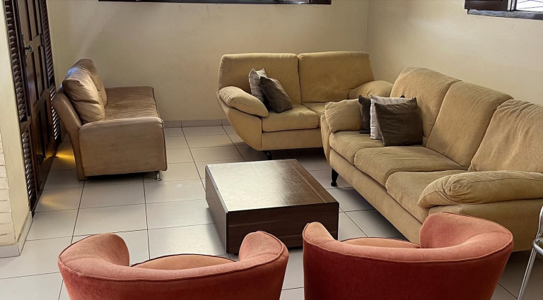 Imagem Casa com 4 Quartos à Venda, 322 m² em Expedicionários - João Pessoa Imagem Casa com 4 Quartos à Venda, 322 m² em Expedicionários - João Pessoa