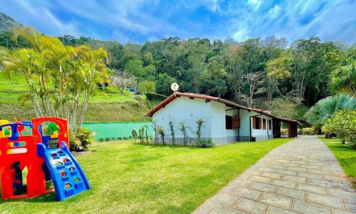 Imagem Casa de Condomínio com 4 Quartos à Venda, 550 m² em Três Córregos - Teresópolis