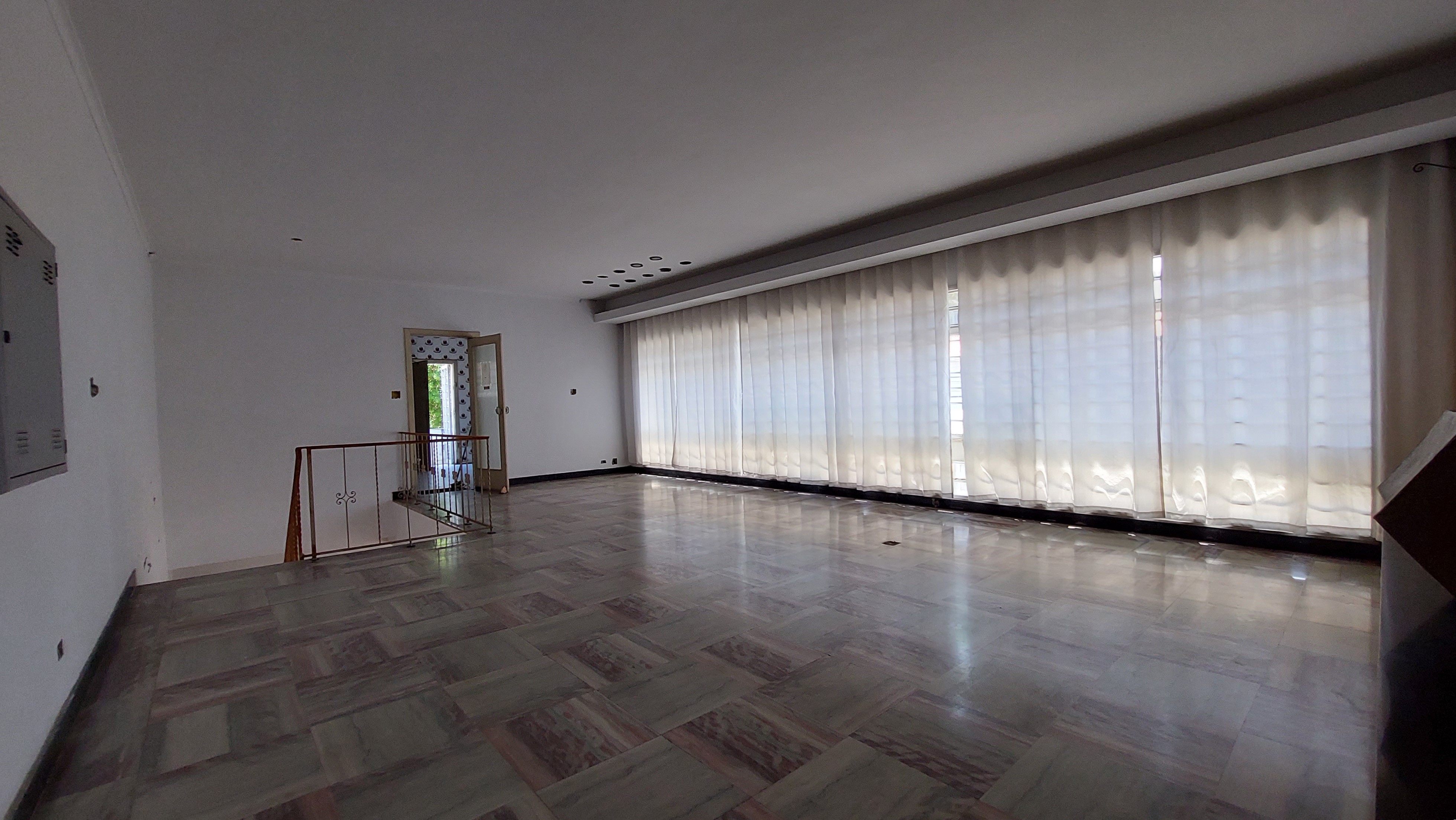 Imagem Casa com 3 Quartos à Venda, 500 m²em Brooklin Paulista - São Paulo Imagem Casa com 3 Quartos à Venda, 500 m²em Brooklin Paulista - São Paulo