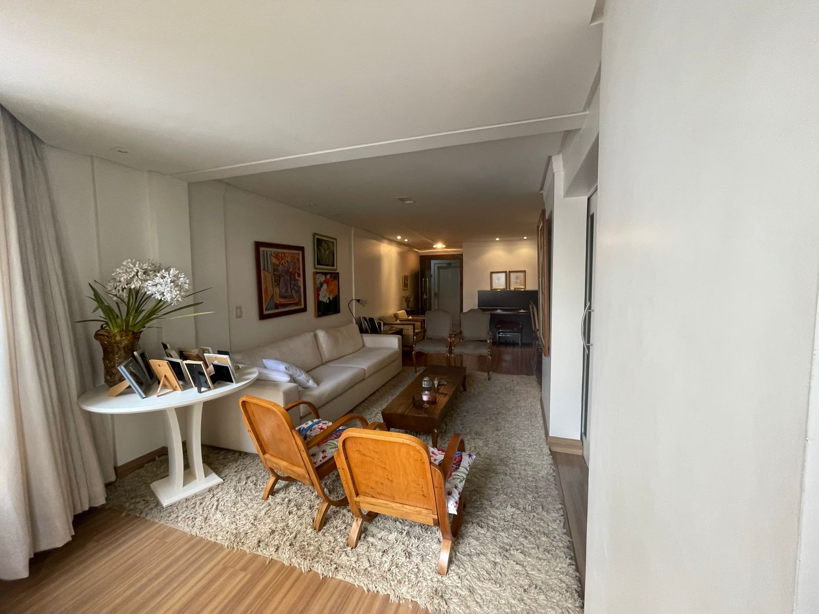 Imagem Apartamento com 3 Quartos à Venda, 167 m²em Setor Bueno - Goiânia