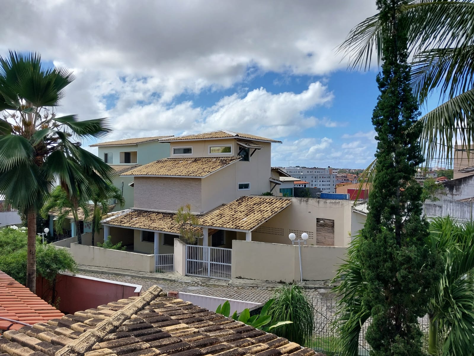 Imagem Casa de Condomínio com 4 Quartos à Venda, 250 m²em Jardim Placaford - Salvador Imagem Casa de Condomínio com 4 Quartos à Venda, 250 m²em Jardim Placaford - Salvador