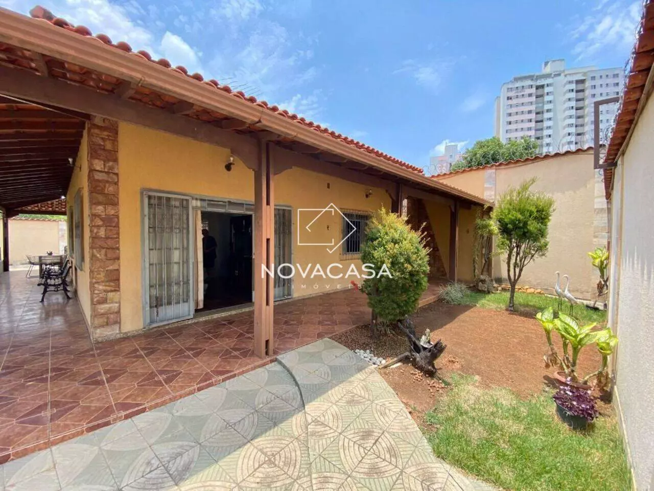 Casa com 3 Quartos à Venda, 147 m² em Heliópolis - Belo Horizonte