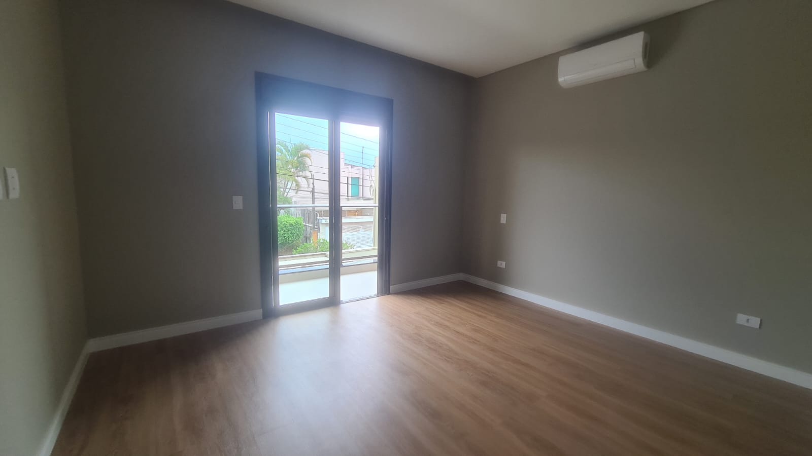 Imagem Casa com 3 Quartos à Venda, 345 m²em City América - São Paulo